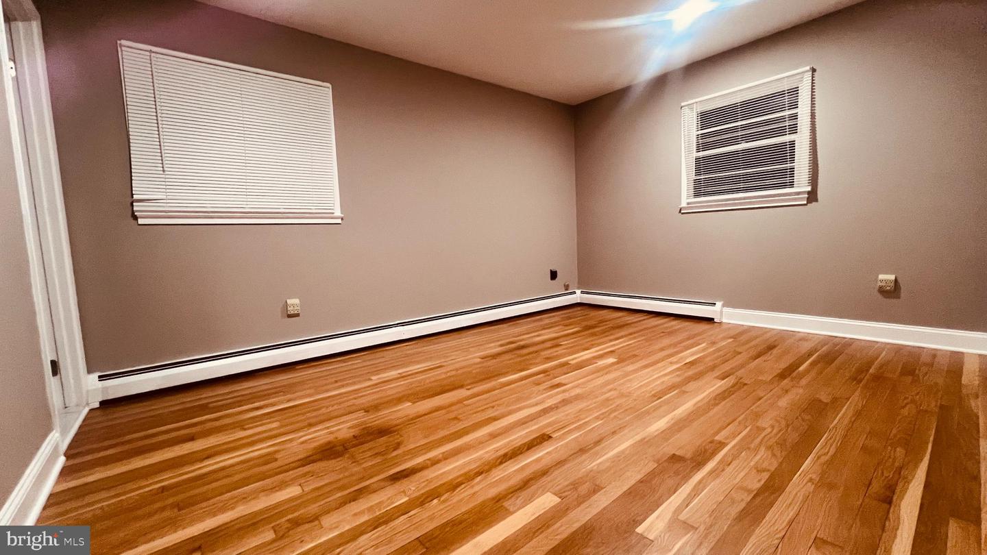 14303 CHESTERFIELD DR, WOODBRIDGE, Virginia 22191, 5 Bedrooms Bedrooms, ,3 BathroomsBathrooms,Residential,For sale,14303 CHESTERFIELD DR,VAPW2109888 MLS # VAPW2109888 14303 CHESTERFIELD DR, WOODBRIDGE, Virginia 22191, 5 Bedrooms Bedrooms, ,3 BathroomsBathrooms,Residential,For sale,14303 CHESTERFIELD DR,VAPW2109888 MLS # VAPW2109888