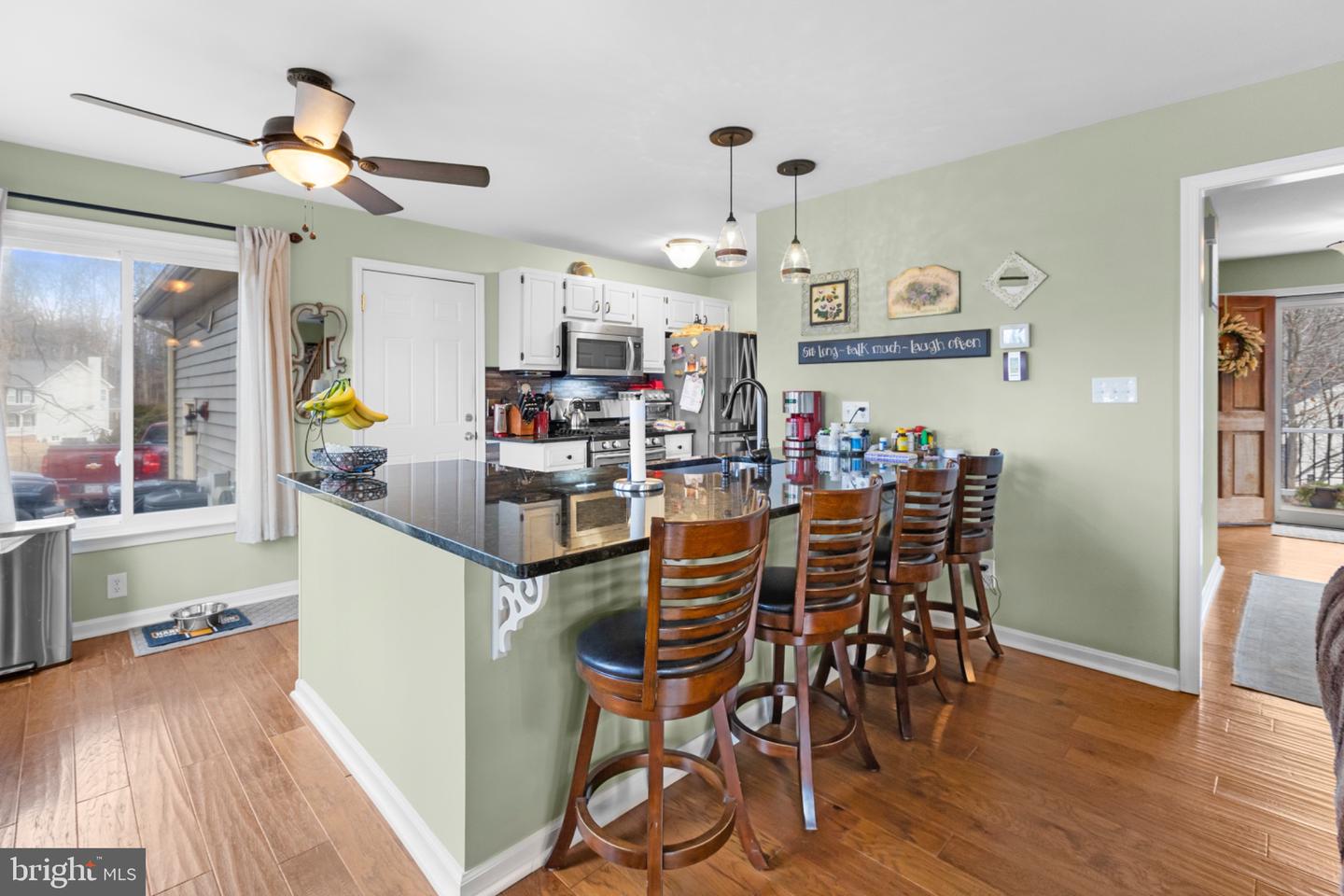 1 CREEKWAY LN, FREDERICKSBURG, Virginia 22405, 3 Bedrooms Bedrooms, 10 Rooms Rooms,2 BathroomsBathrooms,Residential,For sale,1 CREEKWAY LN,VAST2045056 MLS # VAST2045056