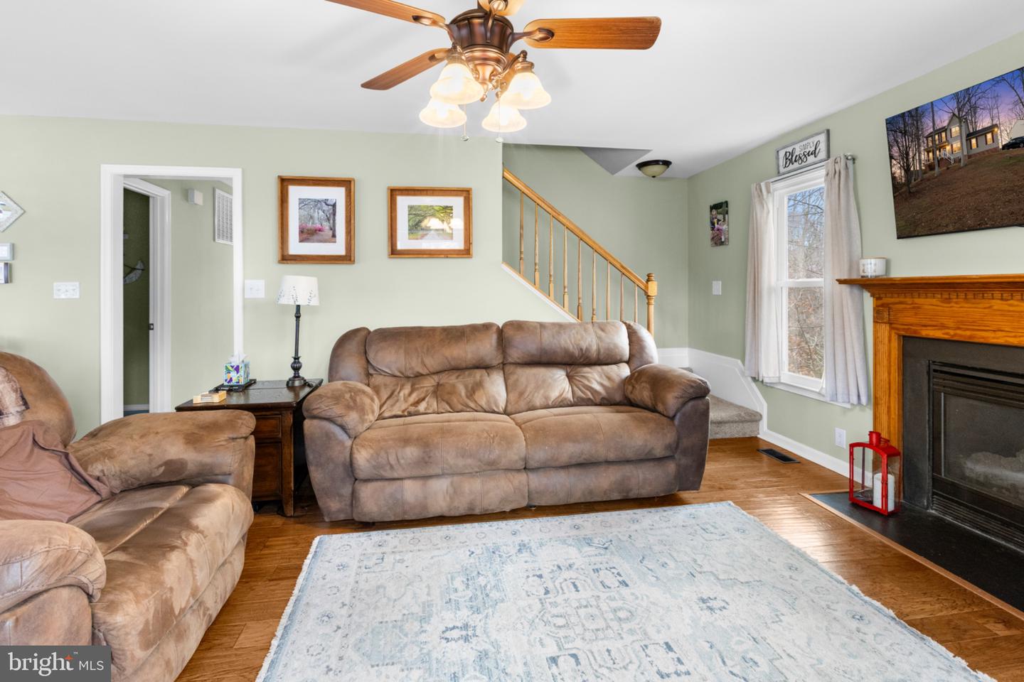 1 CREEKWAY LN, FREDERICKSBURG, Virginia 22405, 3 Bedrooms Bedrooms, 10 Rooms Rooms,2 BathroomsBathrooms,Residential,For sale,1 CREEKWAY LN,VAST2045056 MLS # VAST2045056