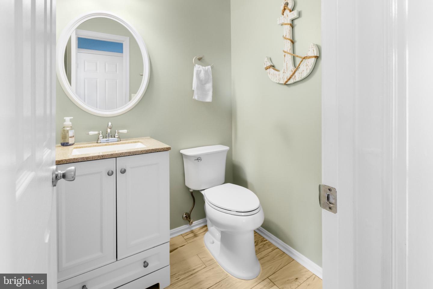 1 CREEKWAY LN, FREDERICKSBURG, Virginia 22405, 3 Bedrooms Bedrooms, 10 Rooms Rooms,2 BathroomsBathrooms,Residential,For sale,1 CREEKWAY LN,VAST2045056 MLS # VAST2045056