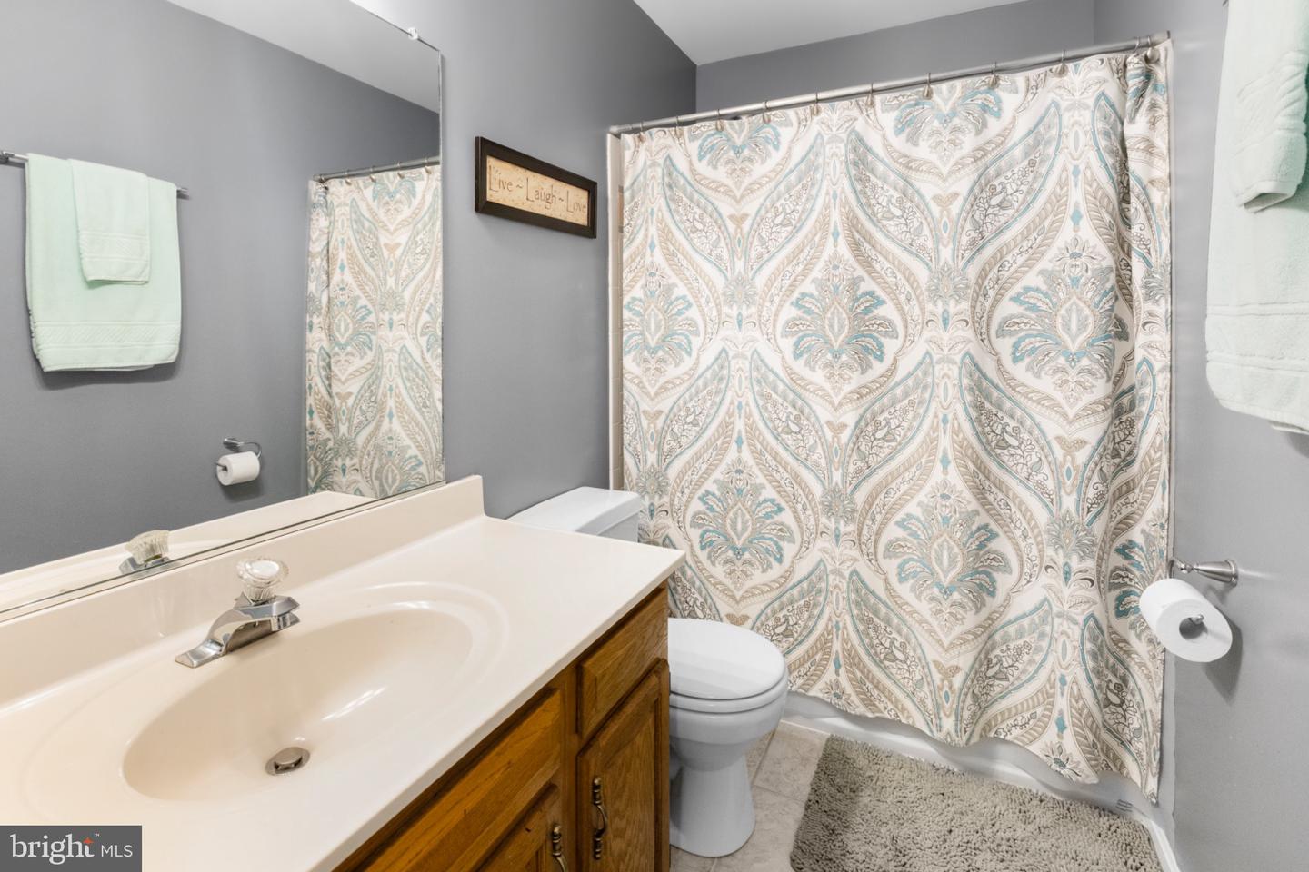 1 CREEKWAY LN, FREDERICKSBURG, Virginia 22405, 3 Bedrooms Bedrooms, 10 Rooms Rooms,2 BathroomsBathrooms,Residential,For sale,1 CREEKWAY LN,VAST2045056 MLS # VAST2045056