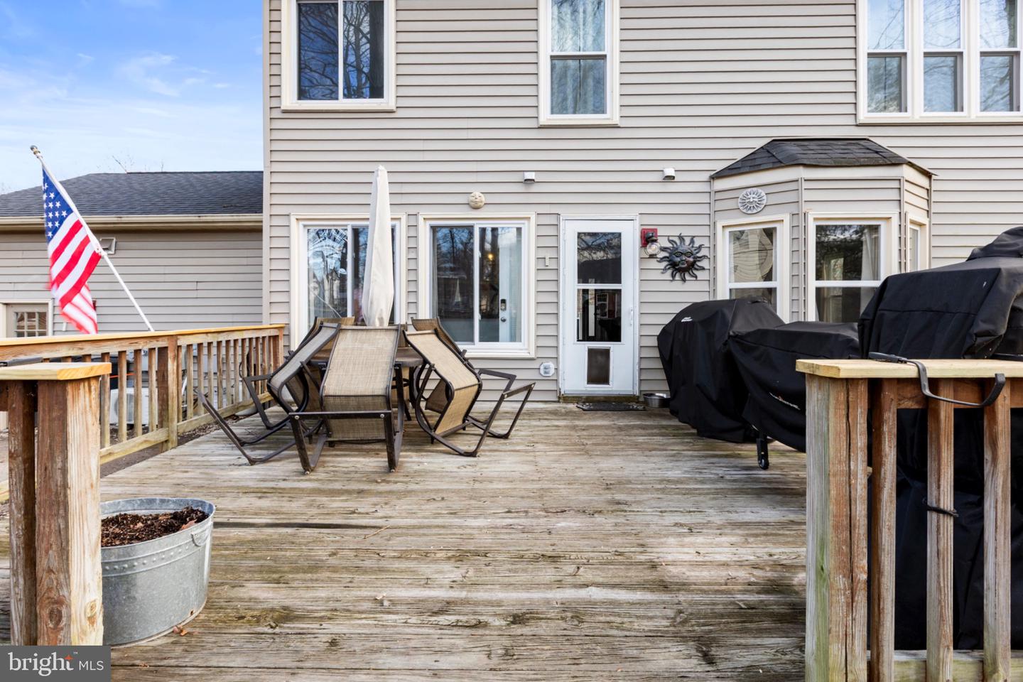 1 CREEKWAY LN, FREDERICKSBURG, Virginia 22405, 3 Bedrooms Bedrooms, 10 Rooms Rooms,2 BathroomsBathrooms,Residential,For sale,1 CREEKWAY LN,VAST2045056 MLS # VAST2045056