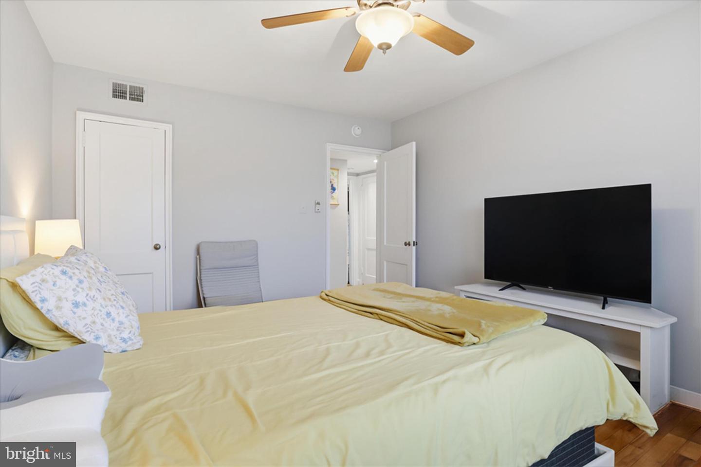 2904 13TH RD S #4301, ARLINGTON, Virginia 22204, 2 Bedrooms Bedrooms, ,1 BathroomBathrooms,Residential,For sale,2904 13TH RD S #4301,VAAR2067478 MLS # VAAR2067478