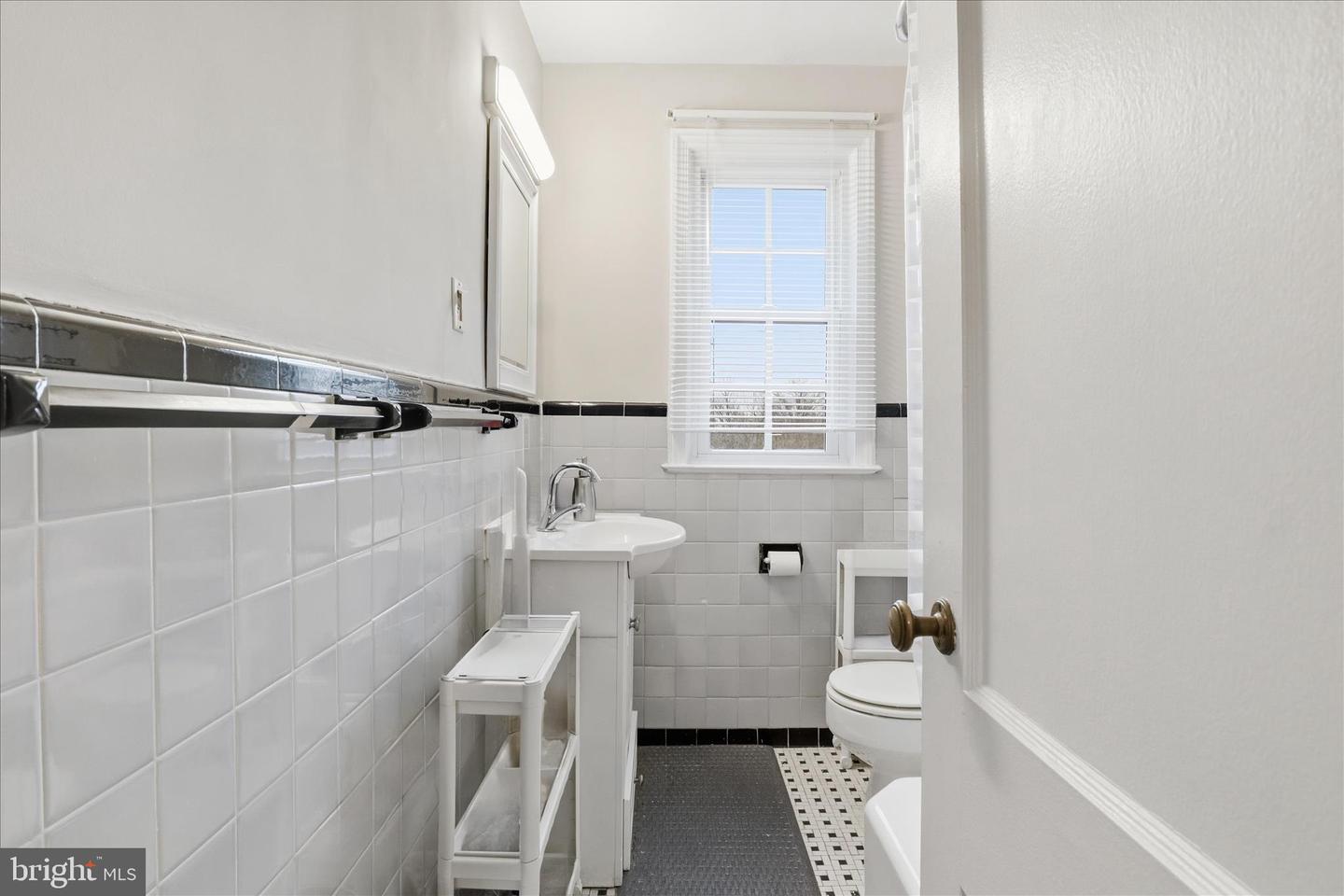 2904 13TH RD S #4301, ARLINGTON, Virginia 22204, 2 Bedrooms Bedrooms, ,1 BathroomBathrooms,Residential,For sale,2904 13TH RD S #4301,VAAR2067478 MLS # VAAR2067478