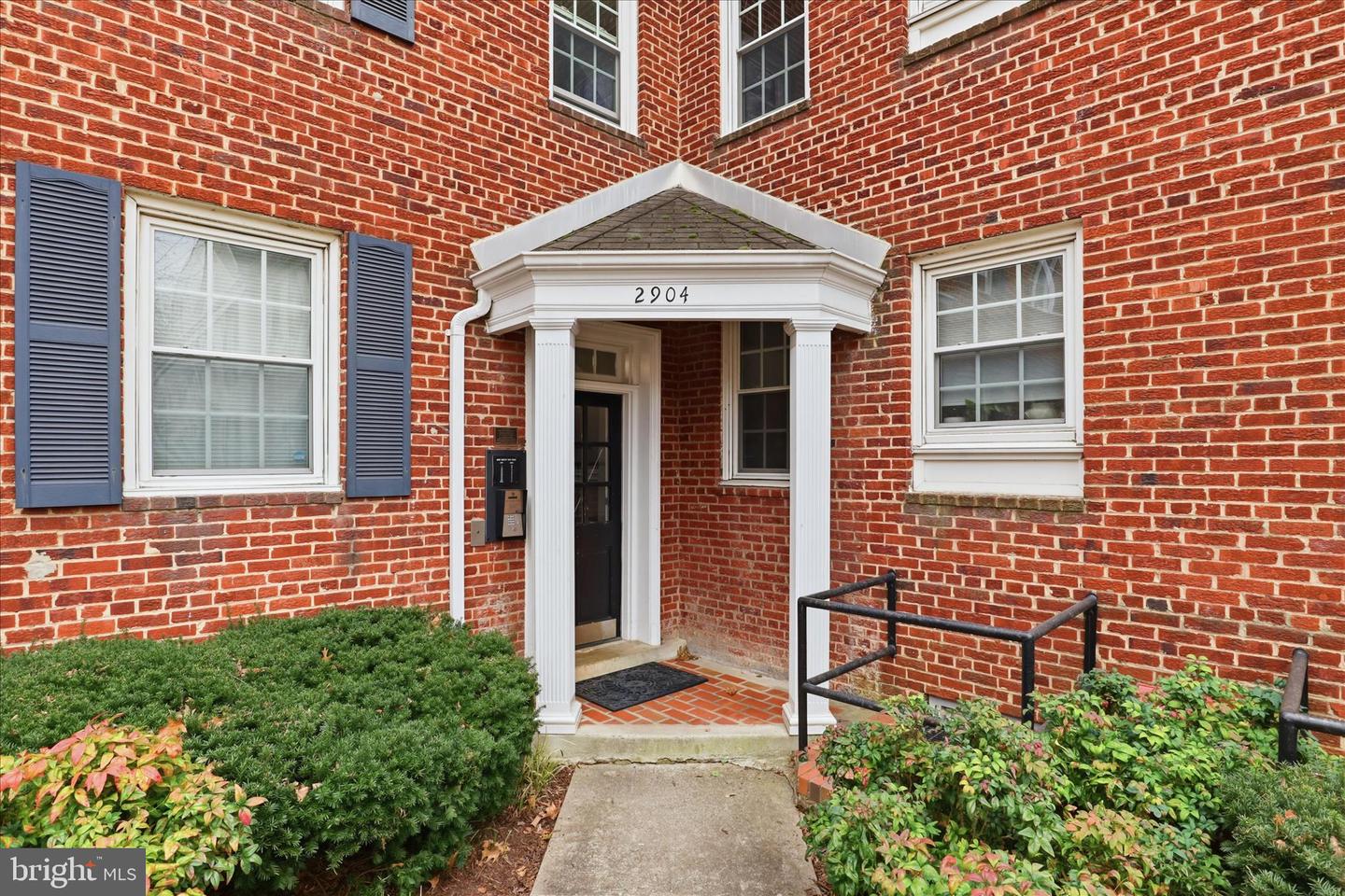 2904 13TH RD S #4301, ARLINGTON, Virginia 22204, 2 Bedrooms Bedrooms, ,1 BathroomBathrooms,Residential,For sale,2904 13TH RD S #4301,VAAR2067478 MLS # VAAR2067478