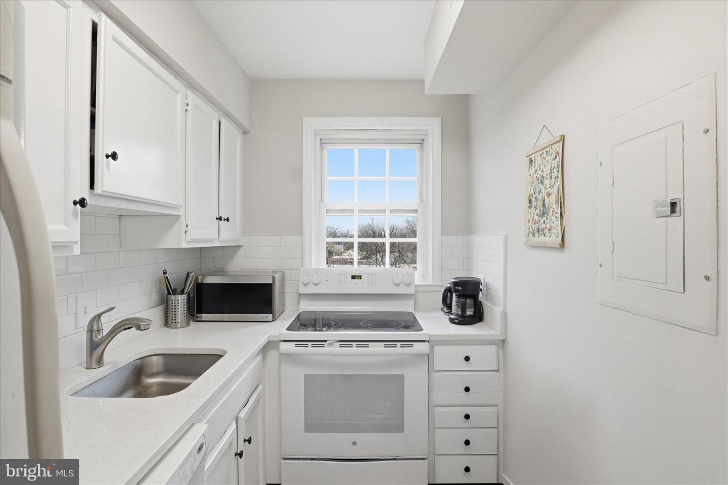 2904 13TH RD S #4301, ARLINGTON, Virginia 22204, 2 Bedrooms Bedrooms, ,1 BathroomBathrooms,Residential,For sale,2904 13TH RD S #4301,VAAR2067478 MLS # VAAR2067478