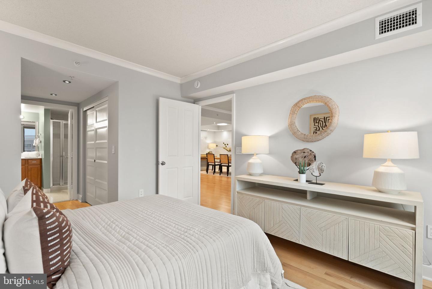 1220 N FILLMORE ST #602, ARLINGTON, Virginia 22201, 2 Bedrooms Bedrooms, ,2 BathroomsBathrooms,Residential,For sale,1220 N FILLMORE ST #602,VAAR2067626 MLS # VAAR2067626