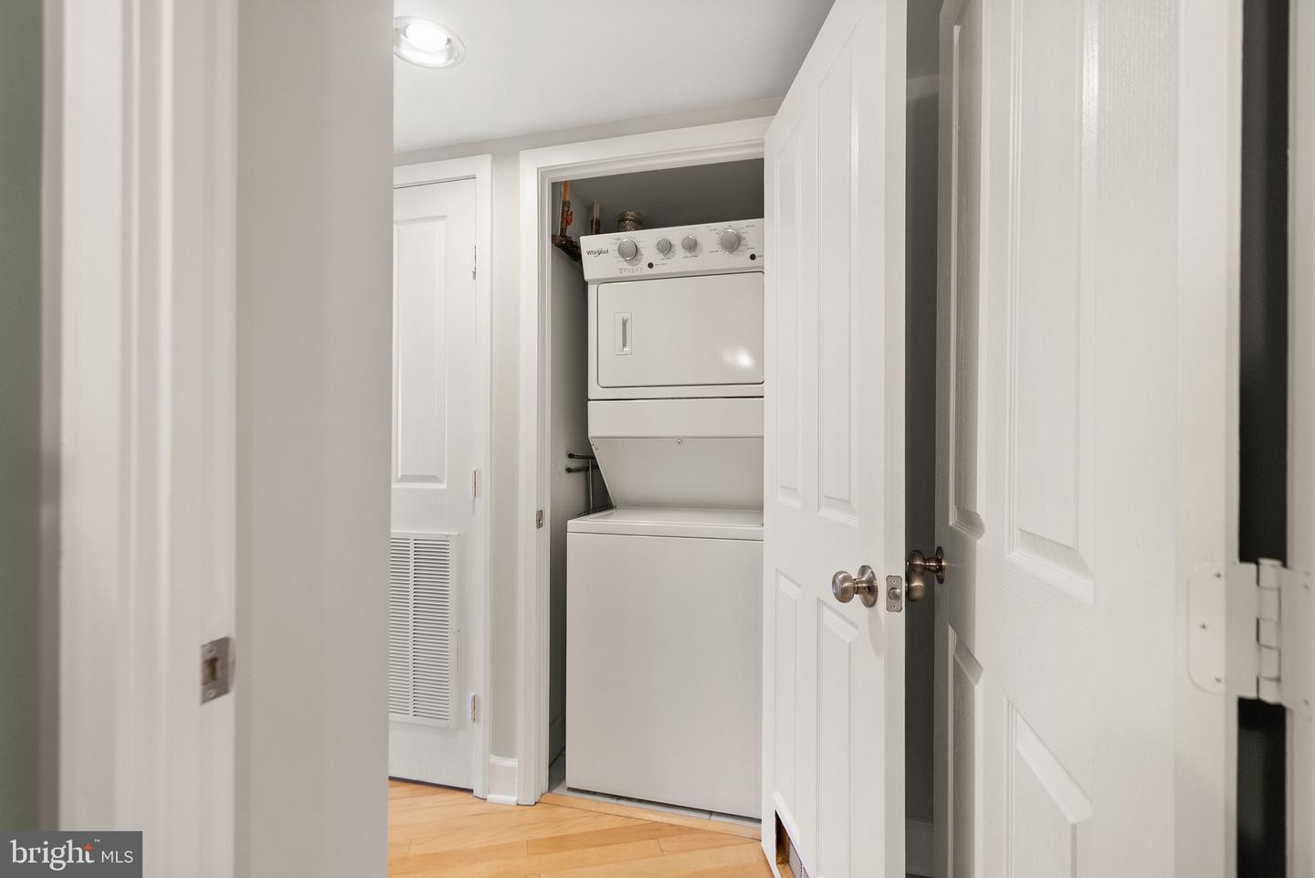 1220 N FILLMORE ST #602, ARLINGTON, Virginia 22201, 2 Bedrooms Bedrooms, ,2 BathroomsBathrooms,Residential,For sale,1220 N FILLMORE ST #602,VAAR2067626 MLS # VAAR2067626