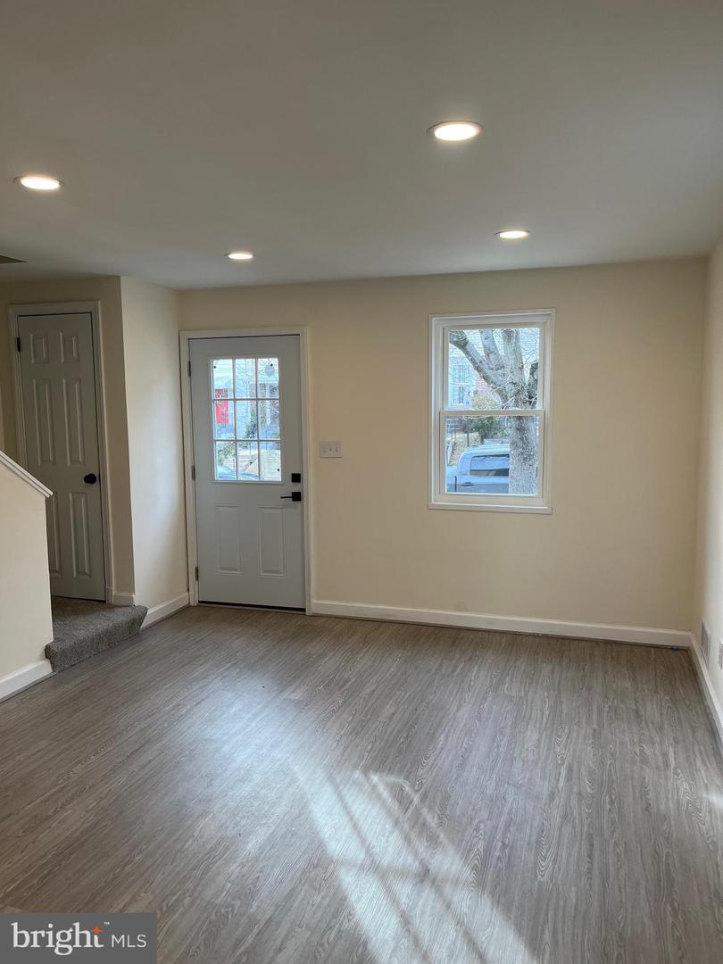 79 ELMIRA ST SW, WASHINGTON, District Of Columbia 20032, 3 Bedrooms Bedrooms, 5 Rooms Rooms,2 BathroomsBathrooms,Residential,For sale,79 ELMIRA ST SW,DCDC2240938 MLS # DCDC2240938