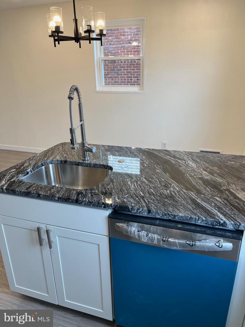 79 ELMIRA ST SW, WASHINGTON, District Of Columbia 20032, 3 Bedrooms Bedrooms, 5 Rooms Rooms,2 BathroomsBathrooms,Residential,For sale,79 ELMIRA ST SW,DCDC2240938 MLS # DCDC2240938