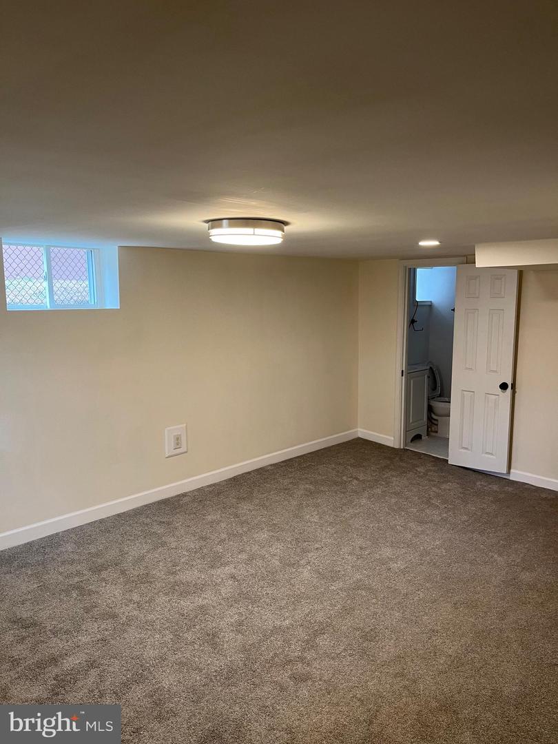 79 ELMIRA ST SW, WASHINGTON, District Of Columbia 20032, 3 Bedrooms Bedrooms, 5 Rooms Rooms,2 BathroomsBathrooms,Residential,For sale,79 ELMIRA ST SW,DCDC2240938 MLS # DCDC2240938