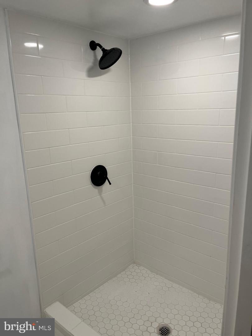 79 ELMIRA ST SW, WASHINGTON, District Of Columbia 20032, 3 Bedrooms Bedrooms, 5 Rooms Rooms,2 BathroomsBathrooms,Residential,For sale,79 ELMIRA ST SW,DCDC2240938 MLS # DCDC2240938