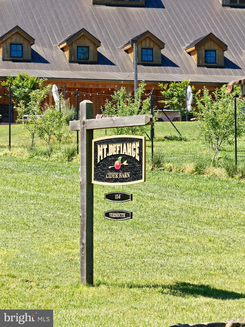 6 S PENDLETON ST, MIDDLEBURG, Virginia 20117, ,Land,For sale,6 S PENDLETON ST,VALO2112588 MLS # VALO2112588