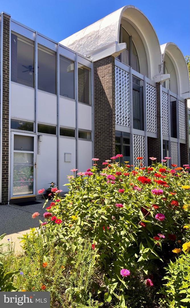 1340 4TH ST SW #T-1340, WASHINGTON, District Of Columbia 20024, 3 Bedrooms Bedrooms, 5 Rooms Rooms,1 BathroomBathrooms,Residential,For sale,1340 4TH ST SW #T-1340,DCDC2213062 MLS # DCDC2213062