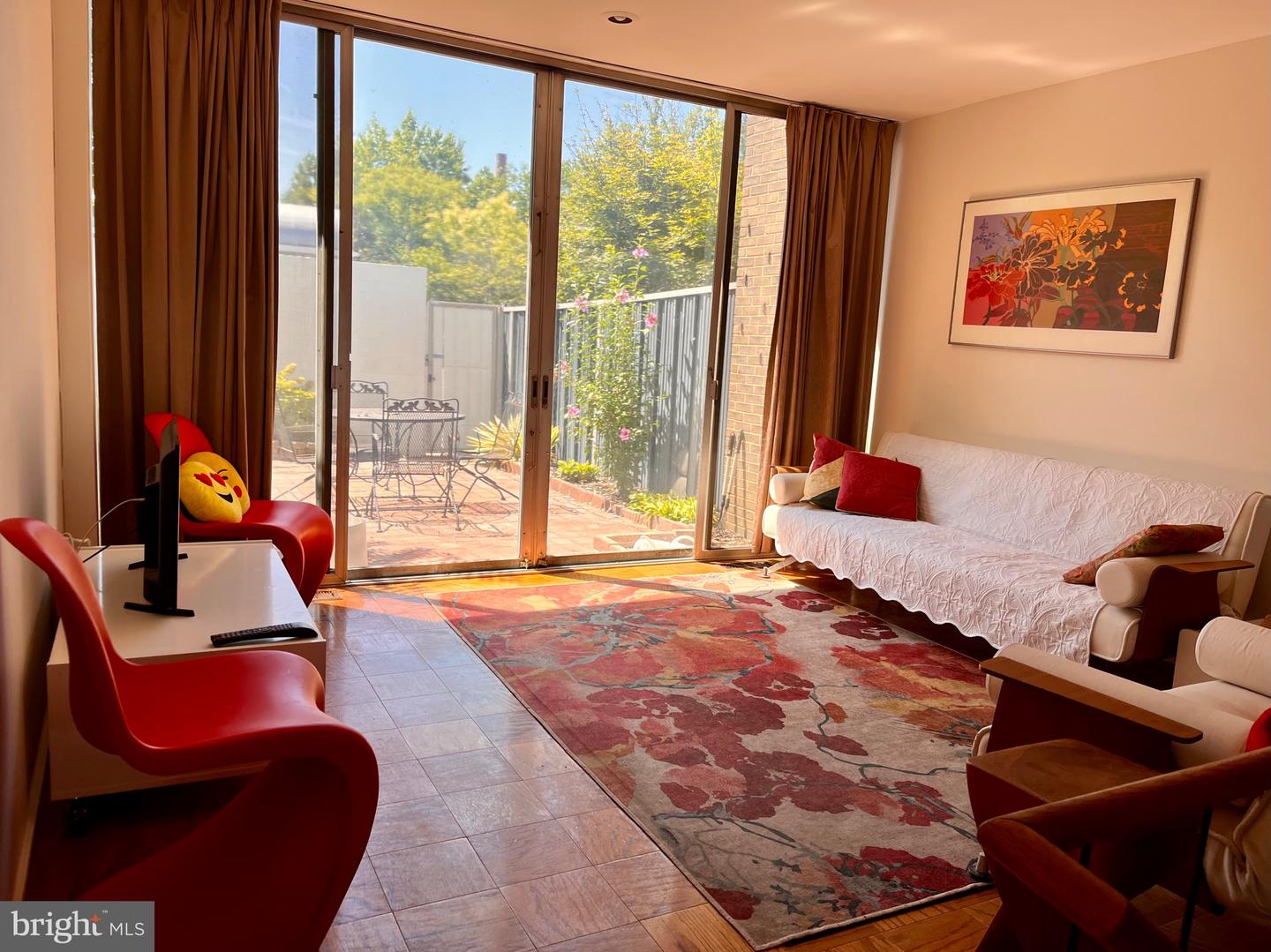 1340 4TH ST SW #T-1340, WASHINGTON, District Of Columbia 20024, 3 Bedrooms Bedrooms, 5 Rooms Rooms,1 BathroomBathrooms,Residential,For sale,1340 4TH ST SW #T-1340,DCDC2213062 MLS # DCDC2213062