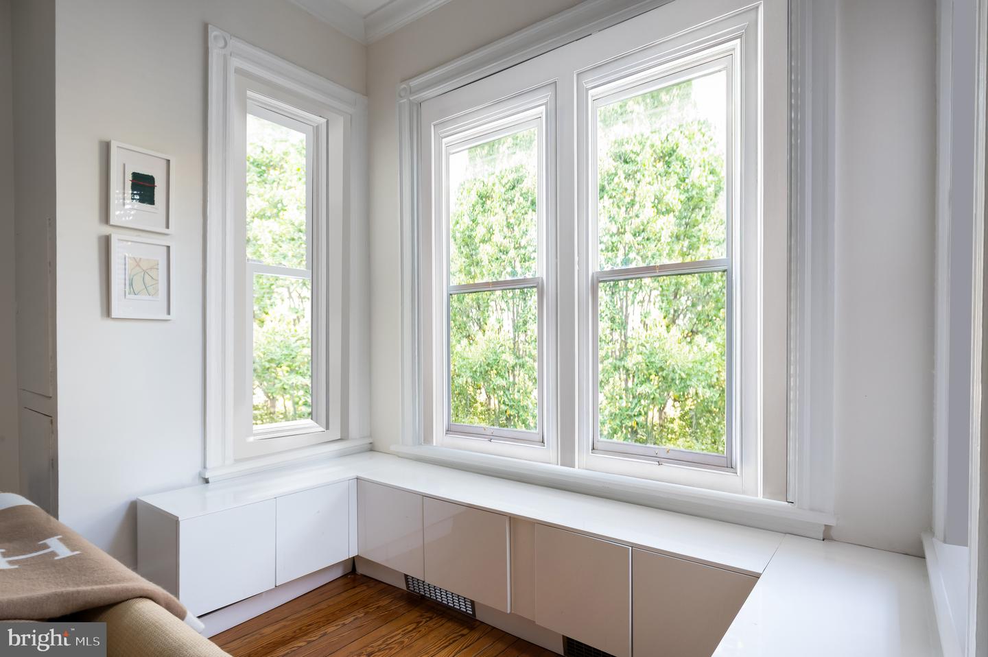 1612 T ST NW, WASHINGTON, District Of Columbia 20009, 6 Bedrooms Bedrooms, ,4 BathroomsBathrooms,Residential,For sale,1612 T ST NW,DCDC2215792 MLS # DCDC2215792