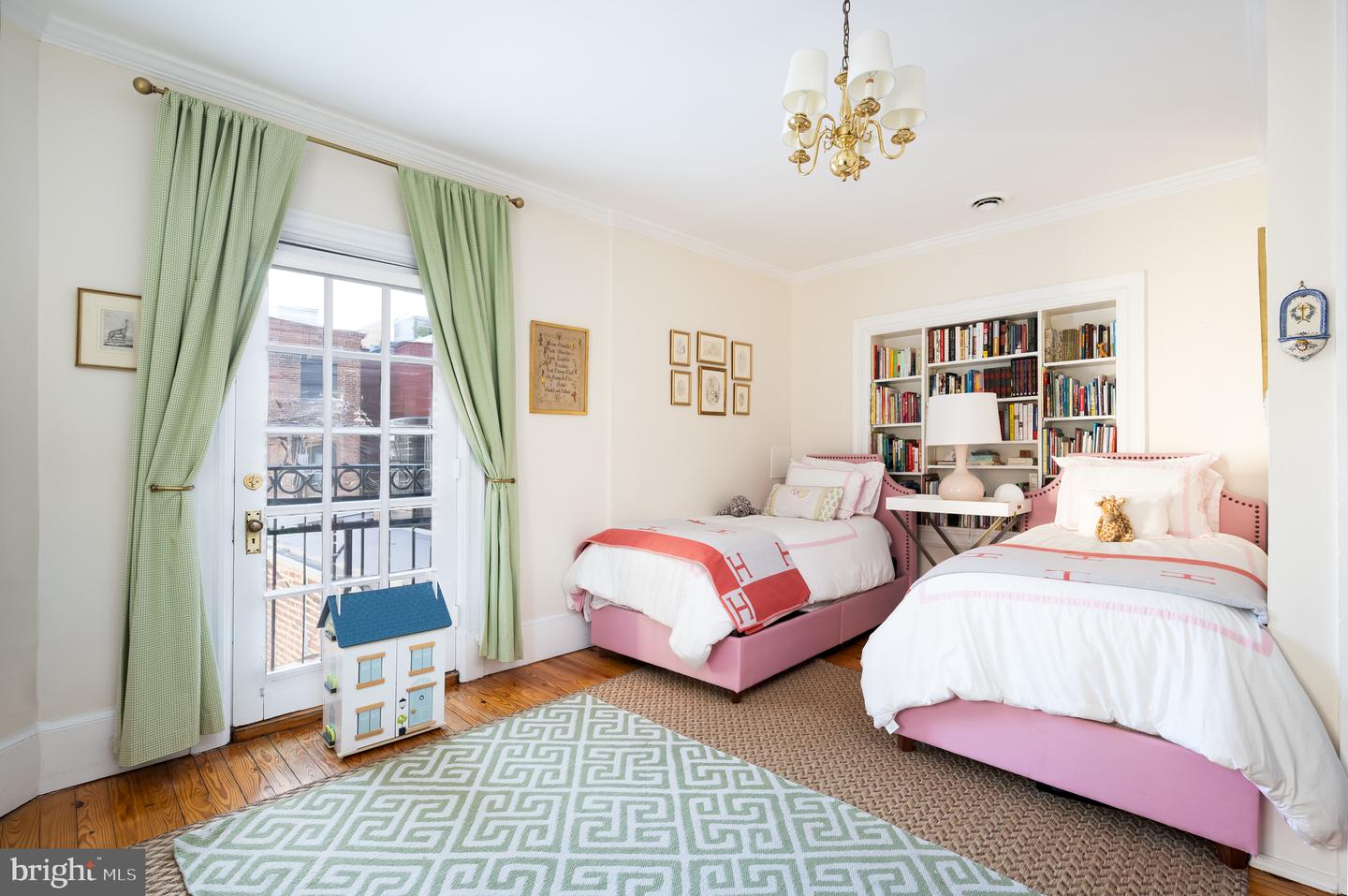 1612 T ST NW, WASHINGTON, District Of Columbia 20009, 6 Bedrooms Bedrooms, ,4 BathroomsBathrooms,Residential,For sale,1612 T ST NW,DCDC2215792 MLS # DCDC2215792