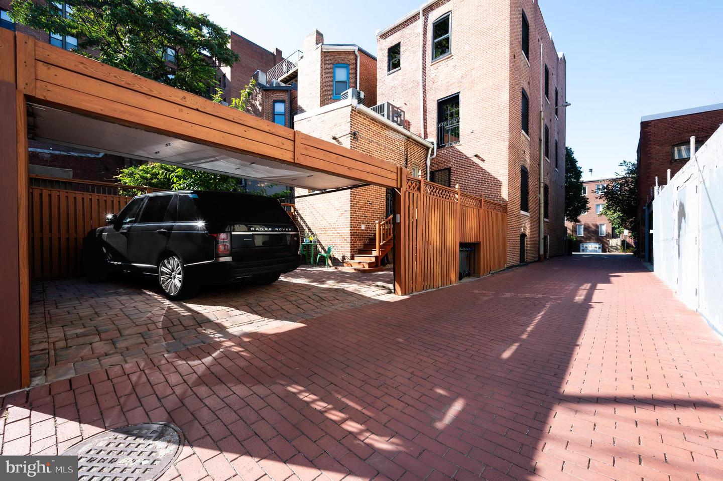 1612 T ST NW, WASHINGTON, District Of Columbia 20009, 6 Bedrooms Bedrooms, ,4 BathroomsBathrooms,Residential,For sale,1612 T ST NW,DCDC2215792 MLS # DCDC2215792