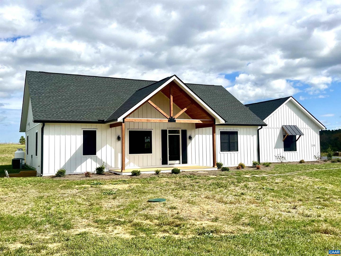 1416 LADD RD, WAYNESBORO, Virginia 22980, 3 Bedrooms Bedrooms, ,2 BathroomsBathrooms,Residential,For sale,1416 LADD RD,670011 MLS # 670011