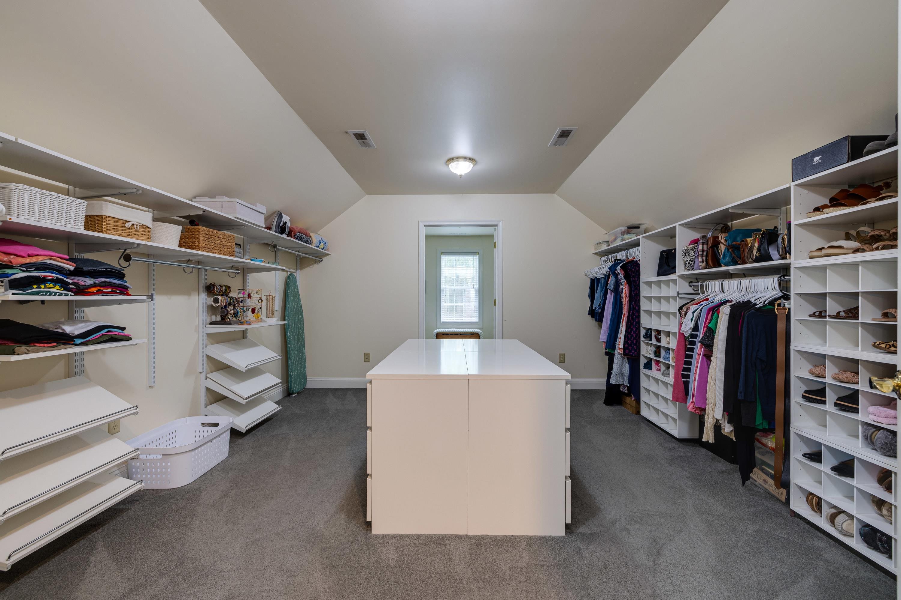 4120 BROWN ROAN LN, ROCKINGHAM, Virginia 22801, 4 Bedrooms Bedrooms, ,3 BathroomsBathrooms,Residential,4120 BROWN ROAN LN,672385 MLS # 672385