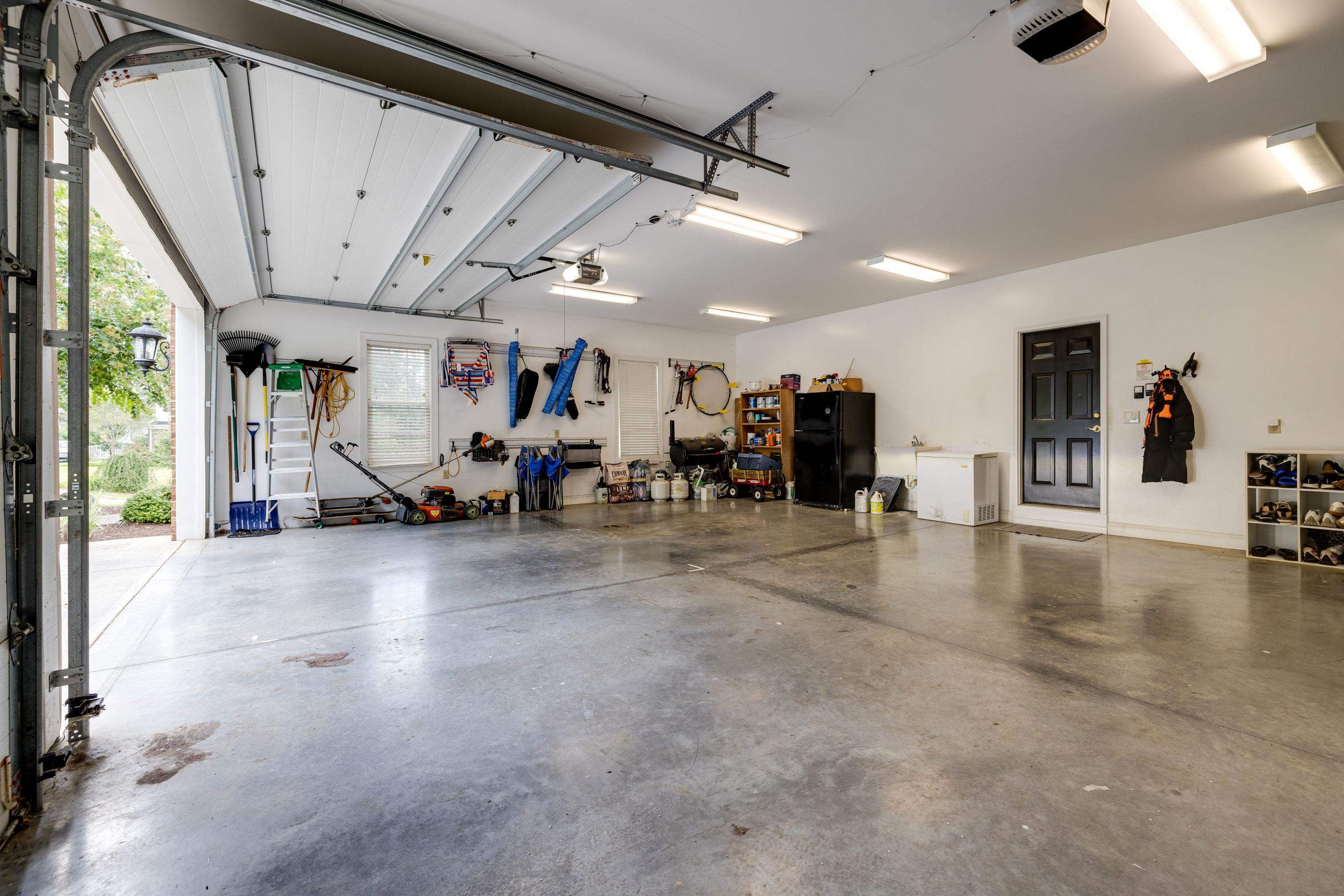 4120 BROWN ROAN LN, ROCKINGHAM, Virginia 22801, 4 Bedrooms Bedrooms, ,3 BathroomsBathrooms,Residential,4120 BROWN ROAN LN,672385 MLS # 672385