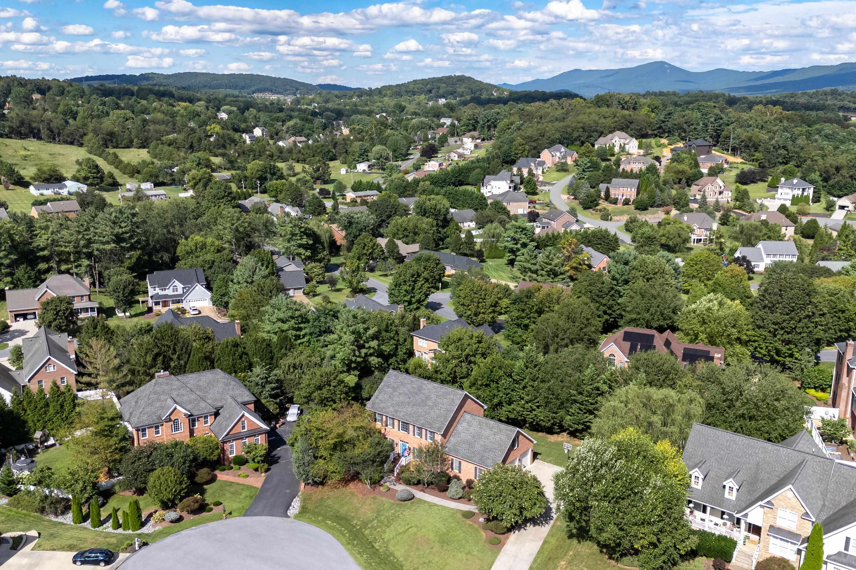 4120 BROWN ROAN LN, ROCKINGHAM, Virginia 22801, 4 Bedrooms Bedrooms, ,3 BathroomsBathrooms,Residential,4120 BROWN ROAN LN,672385 MLS # 672385