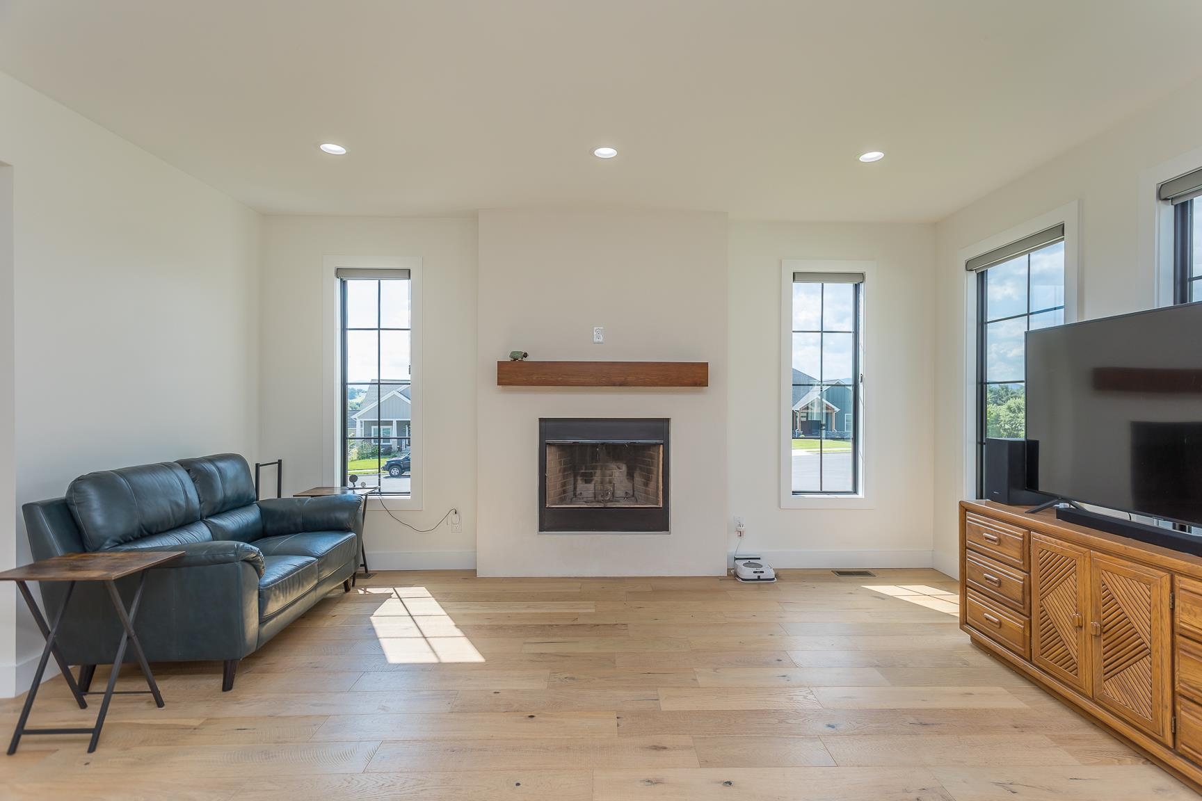 130 MILLVIEW DR, BRIDGEWATER, Virginia 22812, 4 Bedrooms Bedrooms, ,2 BathroomsBathrooms,Residential,130 MILLVIEW DR,672387 MLS # 672387