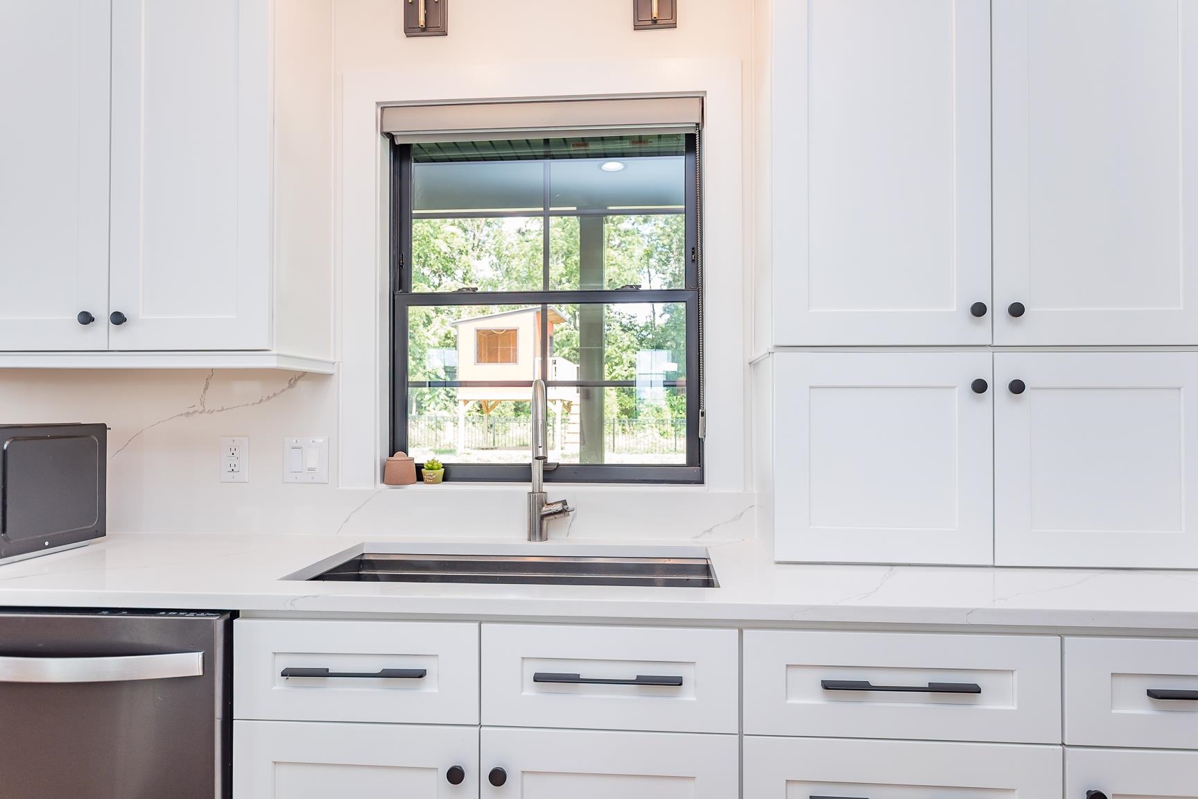 130 MILLVIEW DR, BRIDGEWATER, Virginia 22812, 4 Bedrooms Bedrooms, ,2 BathroomsBathrooms,Residential,130 MILLVIEW DR,672387 MLS # 672387