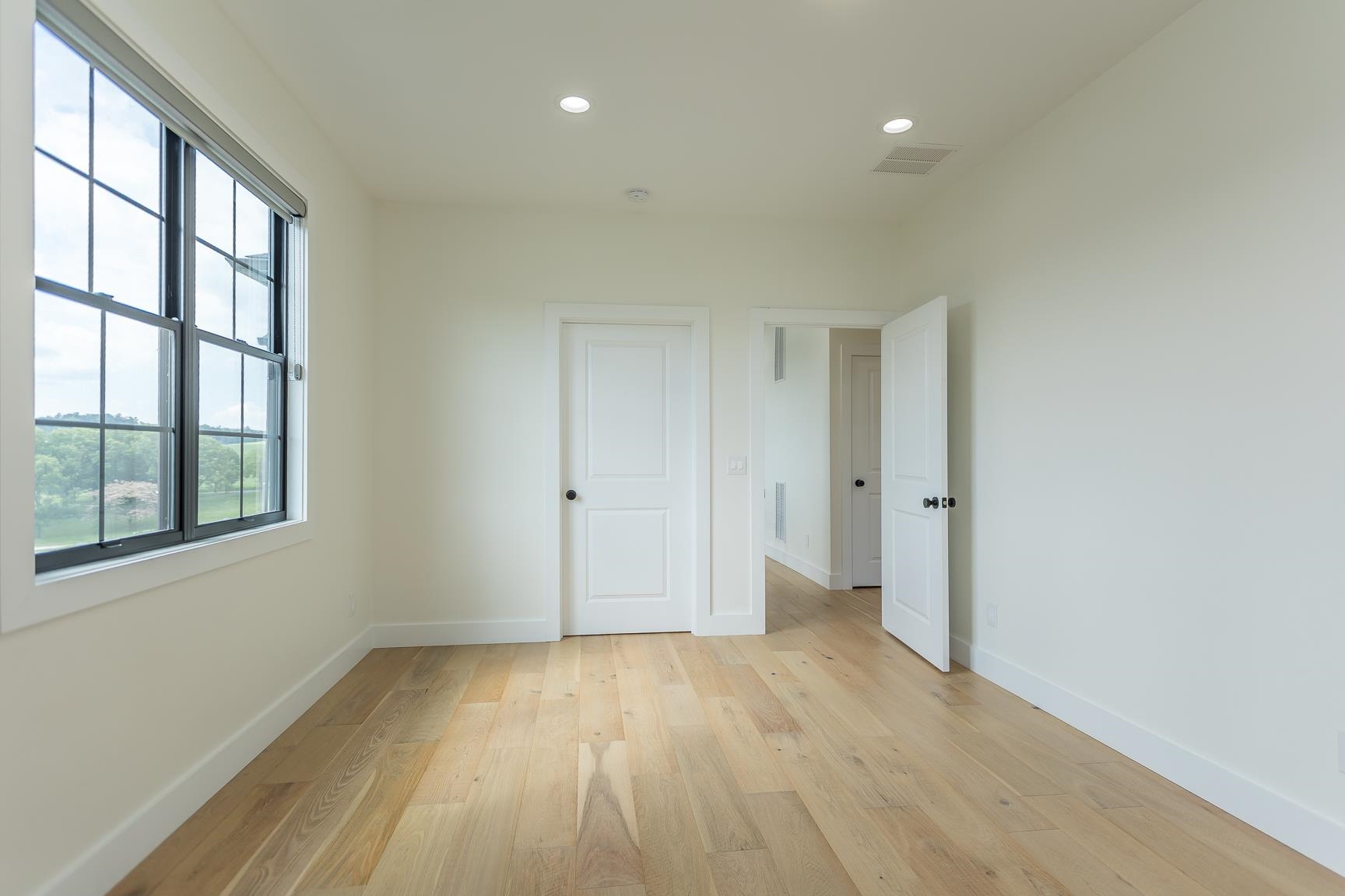 130 MILLVIEW DR, BRIDGEWATER, Virginia 22812, 4 Bedrooms Bedrooms, ,2 BathroomsBathrooms,Residential,130 MILLVIEW DR,672387 MLS # 672387