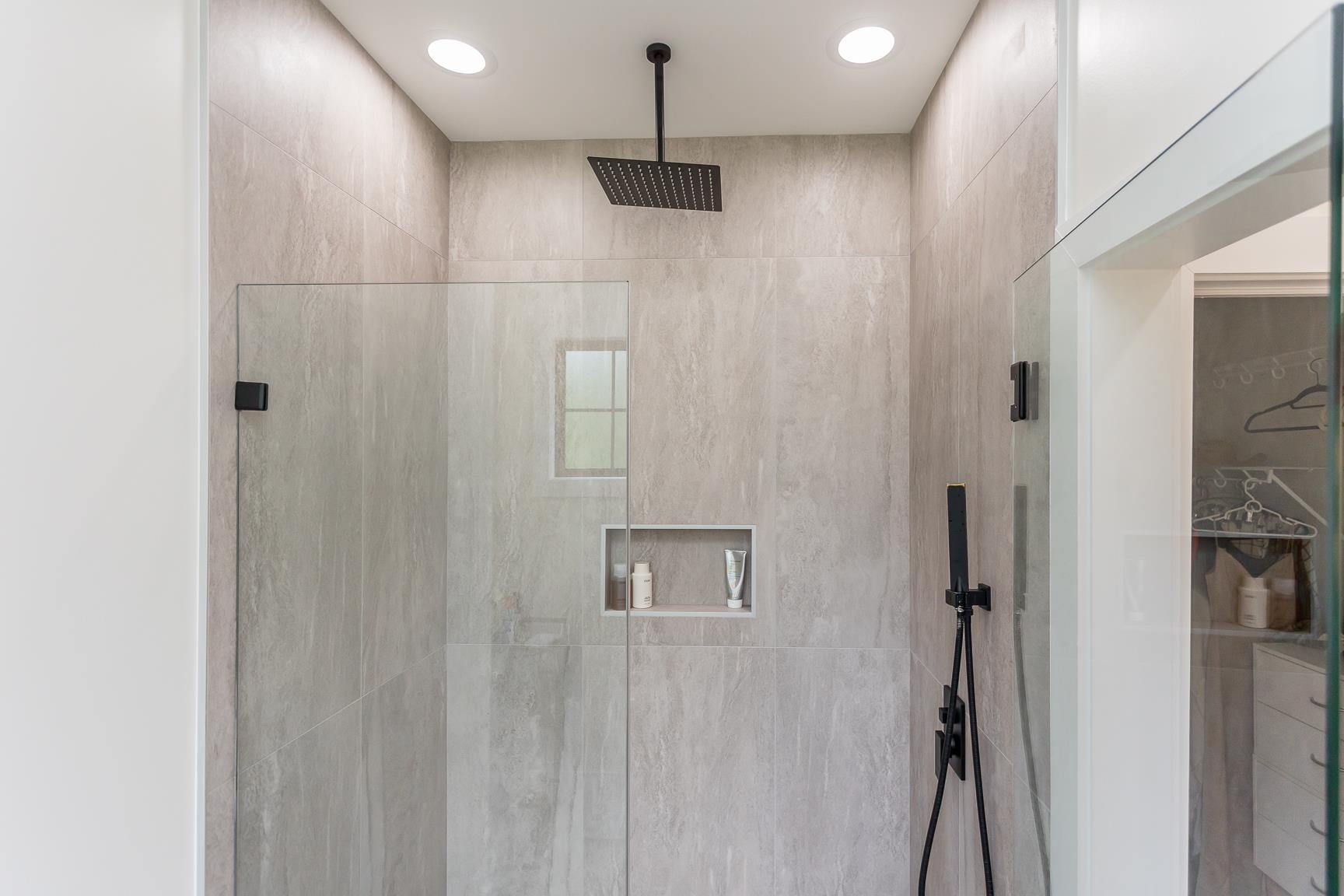 130 MILLVIEW DR, BRIDGEWATER, Virginia 22812, 4 Bedrooms Bedrooms, ,2 BathroomsBathrooms,Residential,130 MILLVIEW DR,672387 MLS # 672387