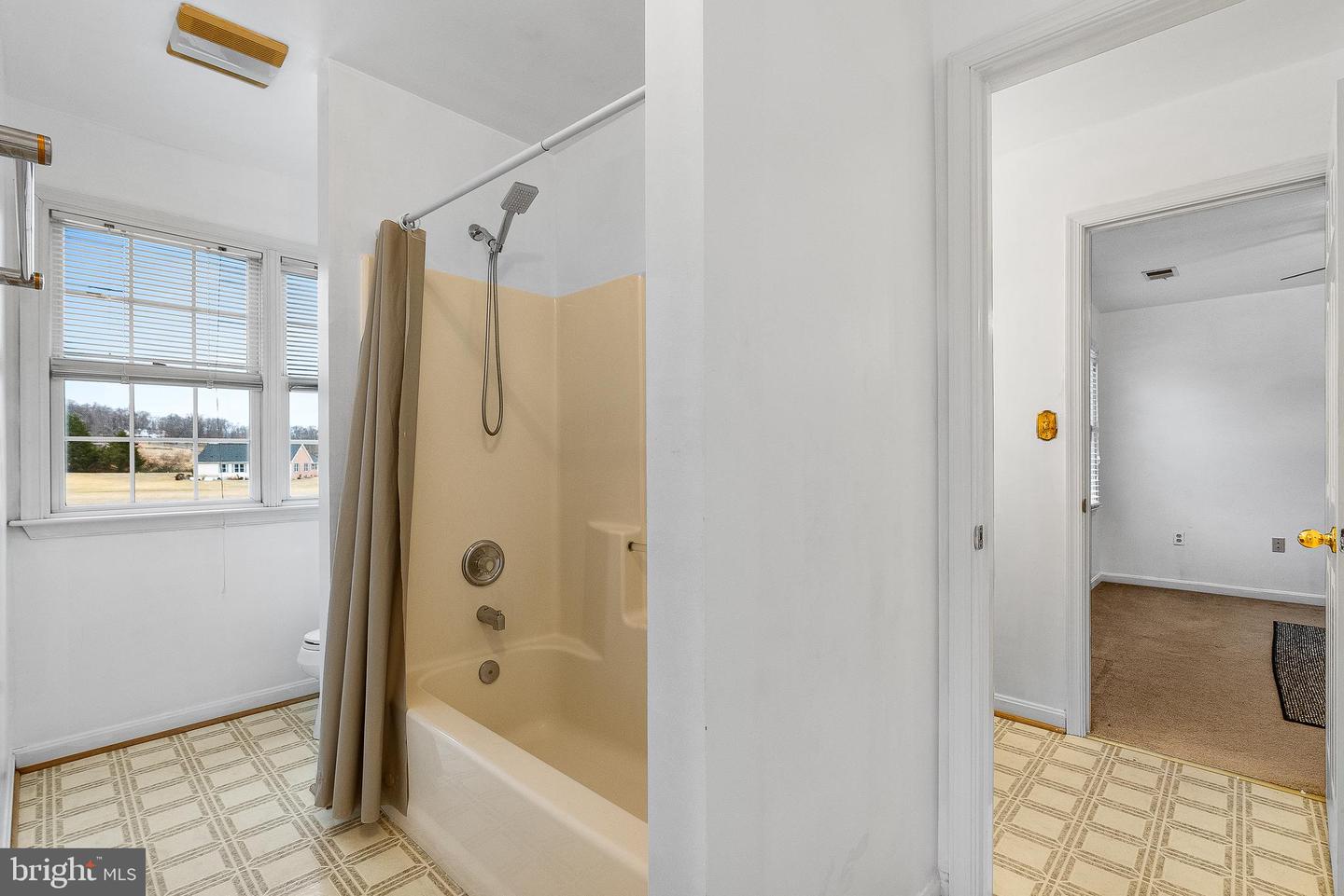 173 ASHLAND DR, WINCHESTER, Virginia 22603, 4 Bedrooms Bedrooms, ,3 BathroomsBathrooms,Residential,For sale,173 ASHLAND DR,VAFV2037600 MLS # VAFV2037600 173 ASHLAND DR, WINCHESTER, Virginia 22603, 4 Bedrooms Bedrooms, ,3 BathroomsBathrooms,Residential,For sale,173 ASHLAND DR,VAFV2037600 MLS # VAFV2037600