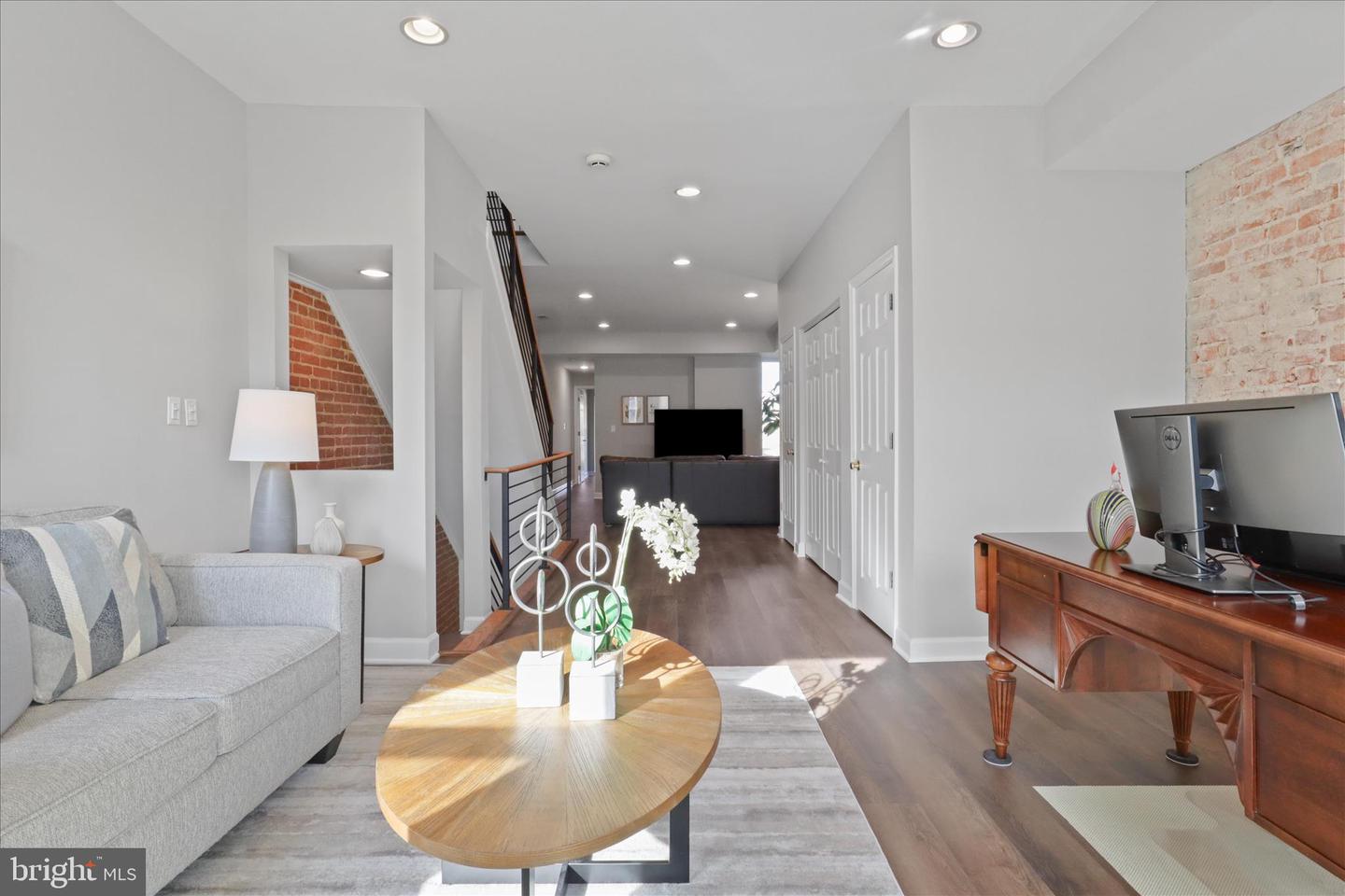 1327 HARVARD ST NW, WASHINGTON, District Of Columbia 20009, 3 Bedrooms Bedrooms, 14 Rooms Rooms,3 BathroomsBathrooms,Residential,For sale,1327 HARVARD ST NW,DCDC2229214 MLS # DCDC2229214