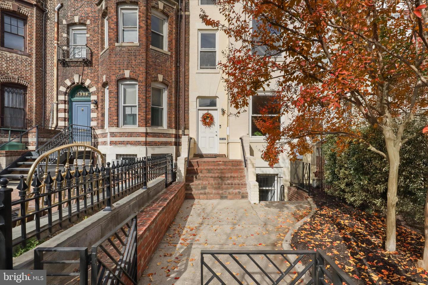 1327 HARVARD ST NW, WASHINGTON, District Of Columbia 20009, 3 Bedrooms Bedrooms, 14 Rooms Rooms,3 BathroomsBathrooms,Residential,For sale,1327 HARVARD ST NW,DCDC2229214 MLS # DCDC2229214