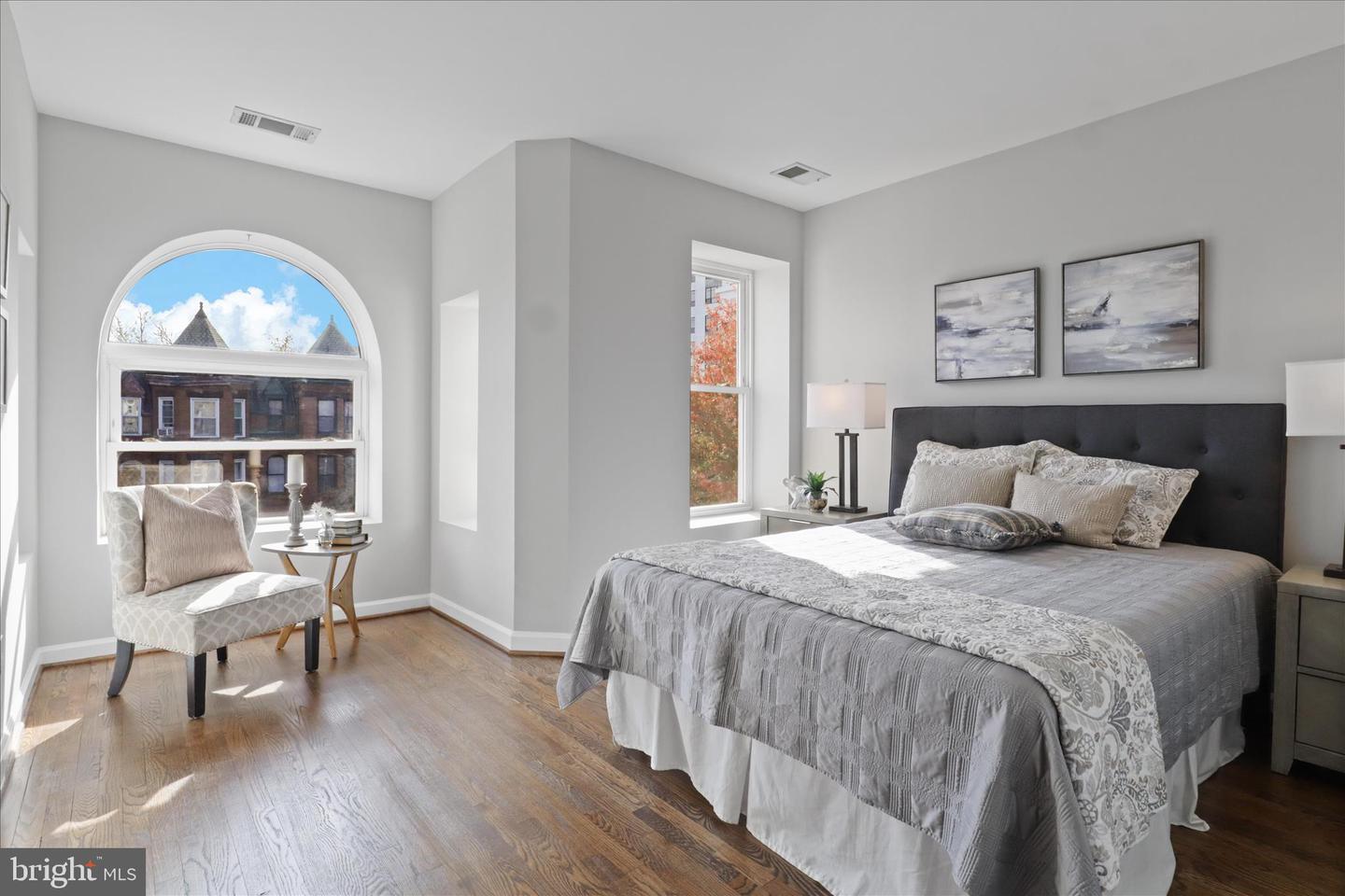 1327 HARVARD ST NW, WASHINGTON, District Of Columbia 20009, 3 Bedrooms Bedrooms, 14 Rooms Rooms,3 BathroomsBathrooms,Residential,For sale,1327 HARVARD ST NW,DCDC2229214 MLS # DCDC2229214