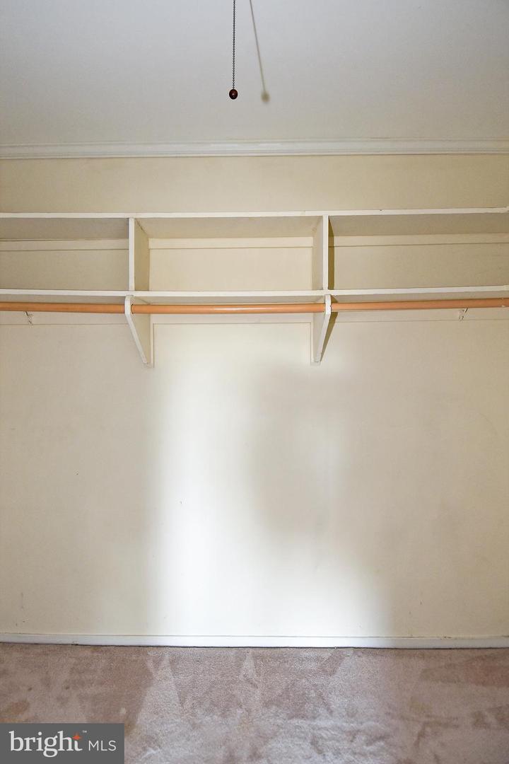 7336 LEE HWY #203, FALLS CHURCH, Virginia 22046, 2 Bedrooms Bedrooms, ,1 BathroomBathrooms,Residential,For sale,7336 LEE HWY #203,VAFX2281554 MLS # VAFX2281554