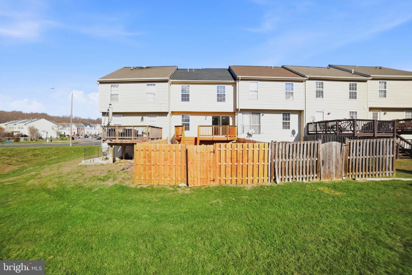 16828 TOMS RIVER LOOP, DUMFRIES, Virginia 22026, 3 Bedrooms Bedrooms, 7 Rooms Rooms,2 BathroomsBathrooms,Residential,For sale,16828 TOMS RIVER LOOP,VAPW2108826 MLS # VAPW2108826 16828 TOMS RIVER LOOP, DUMFRIES, Virginia 22026, 3 Bedrooms Bedrooms, 7 Rooms Rooms,2 BathroomsBathrooms,Residential,For sale,16828 TOMS RIVER LOOP,VAPW2108826 MLS # VAPW2108826