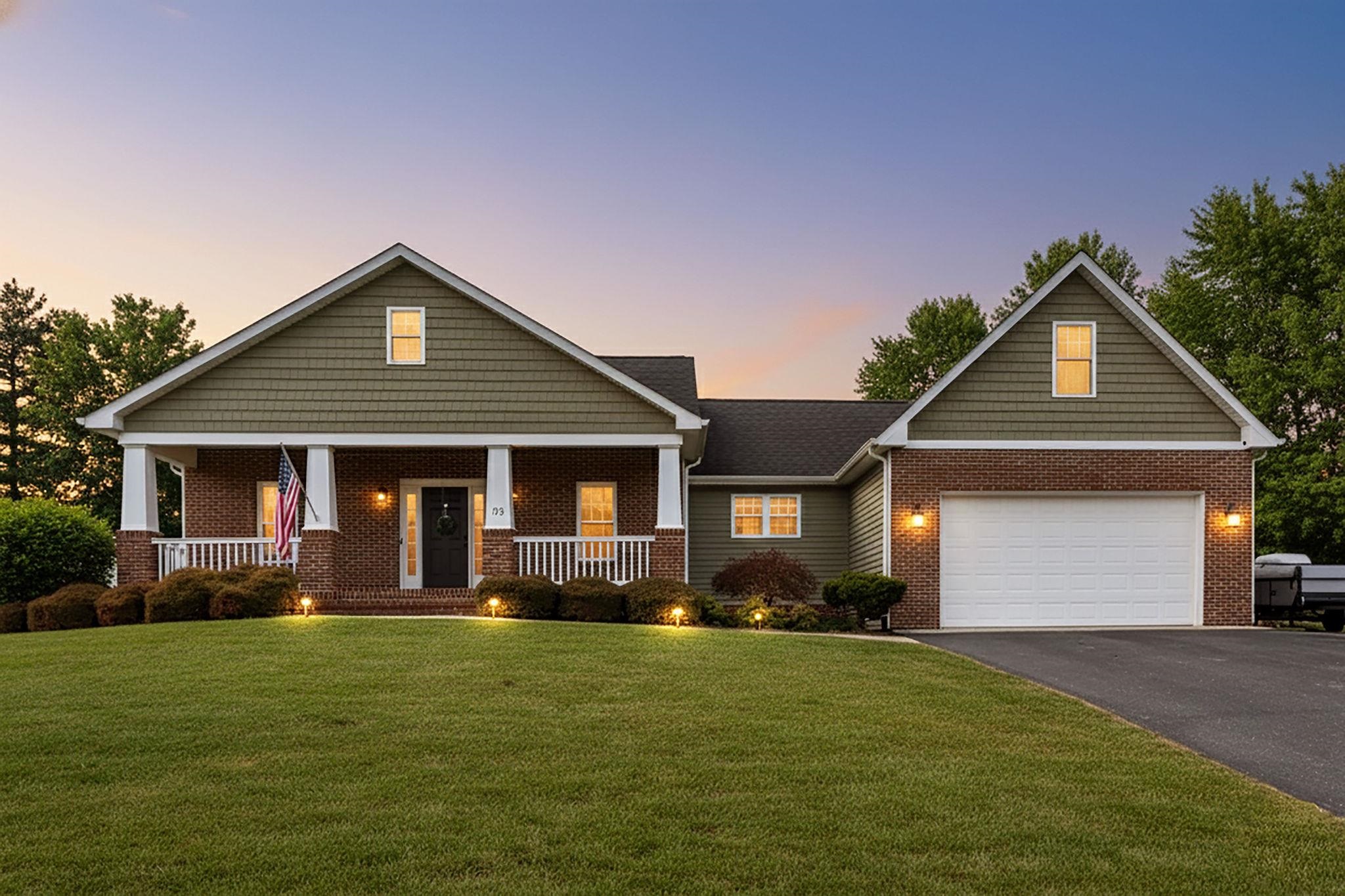 80 RIVERHEAD DR, STAUNTON, Virginia 24401, 4 Bedrooms Bedrooms, ,3 BathroomsBathrooms,Residential,80 RIVERHEAD DR,672394 MLS # 672394