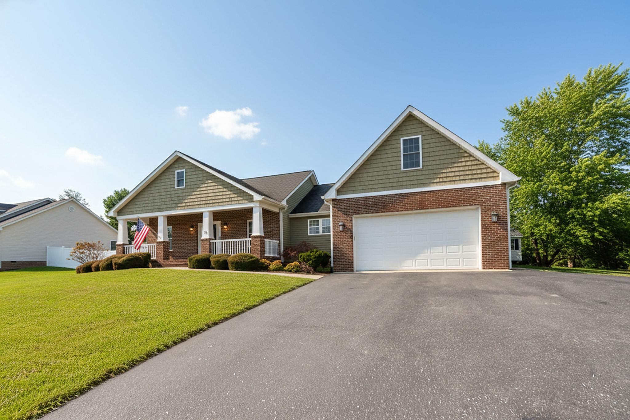 80 RIVERHEAD DR, STAUNTON, Virginia 24401, 4 Bedrooms Bedrooms, ,3 BathroomsBathrooms,Residential,80 RIVERHEAD DR,672394 MLS # 672394