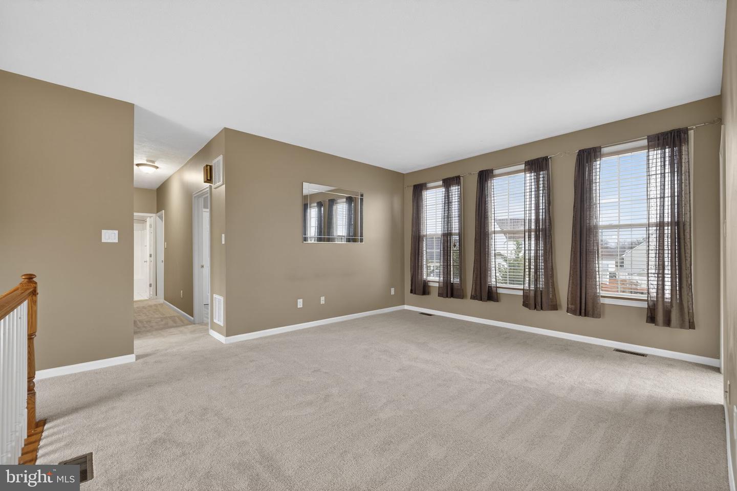 207 TREFOIL CT, WINCHESTER, Virginia 22602, 3 Bedrooms Bedrooms, ,3 BathroomsBathrooms,Residential,For sale,207 TREFOIL CT,VAFV2038808 MLS # VAFV2038808