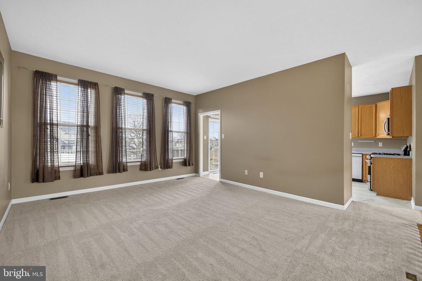 207 TREFOIL CT, WINCHESTER, Virginia 22602, 3 Bedrooms Bedrooms, ,3 BathroomsBathrooms,Residential,For sale,207 TREFOIL CT,VAFV2038808 MLS # VAFV2038808