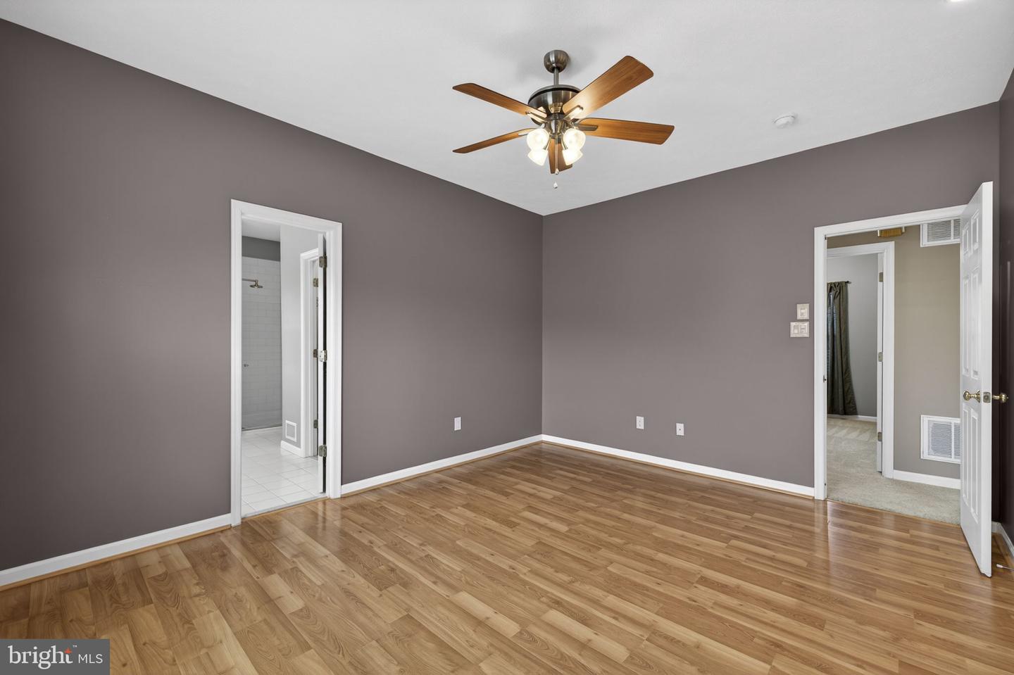 207 TREFOIL CT, WINCHESTER, Virginia 22602, 3 Bedrooms Bedrooms, ,3 BathroomsBathrooms,Residential,For sale,207 TREFOIL CT,VAFV2038808 MLS # VAFV2038808