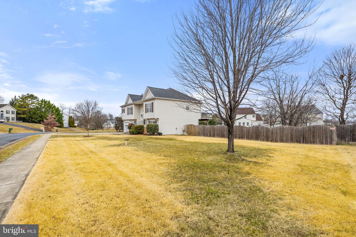 207 TREFOIL CT, WINCHESTER, Virginia 22602, 3 Bedrooms Bedrooms, ,3 BathroomsBathrooms,Residential,For sale,207 TREFOIL CT,VAFV2038808 MLS # VAFV2038808