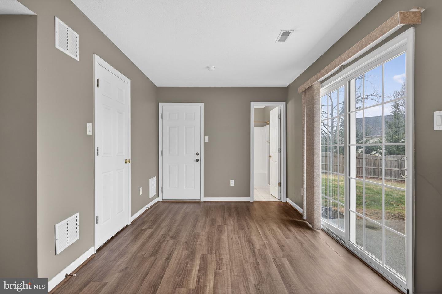 207 TREFOIL CT, WINCHESTER, Virginia 22602, 3 Bedrooms Bedrooms, ,3 BathroomsBathrooms,Residential,For sale,207 TREFOIL CT,VAFV2038808 MLS # VAFV2038808