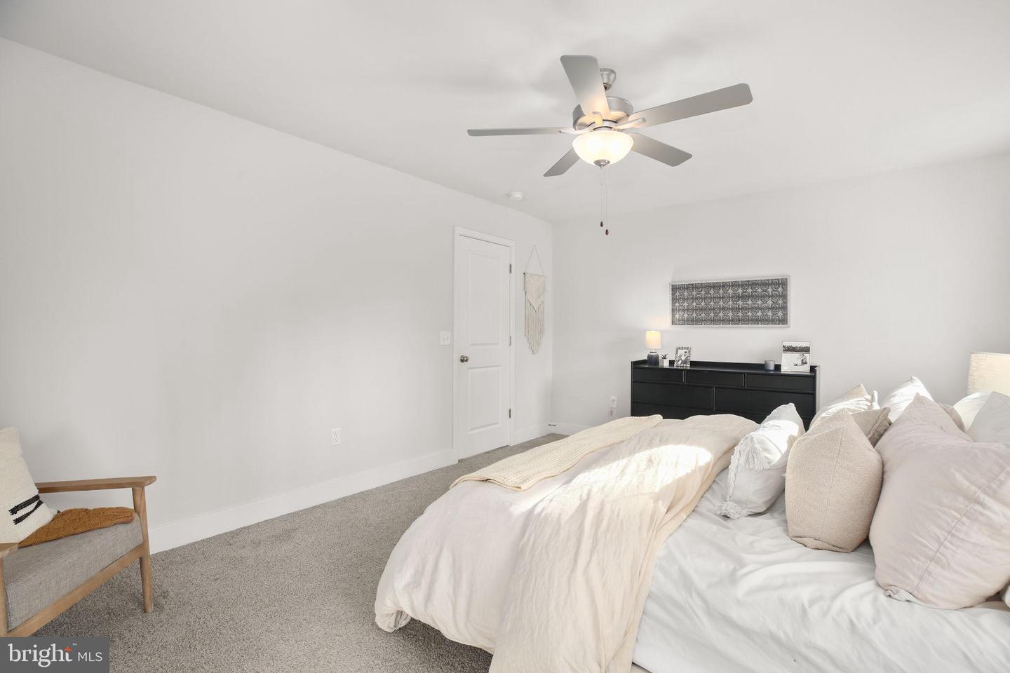 2102 LAKEVIEW PKWY, LOCUST GROVE, Virginia 22508, 4 Bedrooms Bedrooms, 14 Rooms Rooms,1 BathroomBathrooms,Residential,For sale,2102 LAKEVIEW PKWY,VAOR2013094 MLS # VAOR2013094