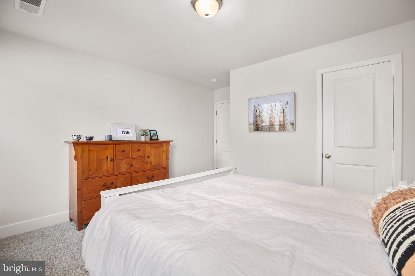 2102 LAKEVIEW PKWY, LOCUST GROVE, Virginia 22508, 4 Bedrooms Bedrooms, 14 Rooms Rooms,1 BathroomBathrooms,Residential,For sale,2102 LAKEVIEW PKWY,VAOR2013094 MLS # VAOR2013094