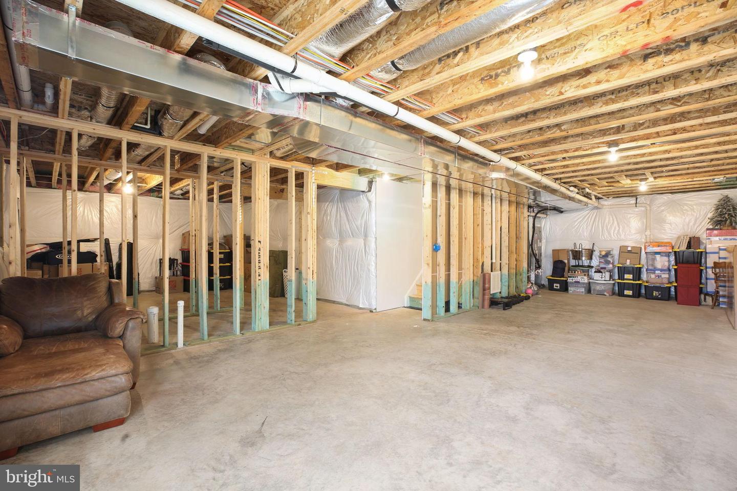 2102 LAKEVIEW PKWY, LOCUST GROVE, Virginia 22508, 4 Bedrooms Bedrooms, 14 Rooms Rooms,1 BathroomBathrooms,Residential,For sale,2102 LAKEVIEW PKWY,VAOR2013094 MLS # VAOR2013094