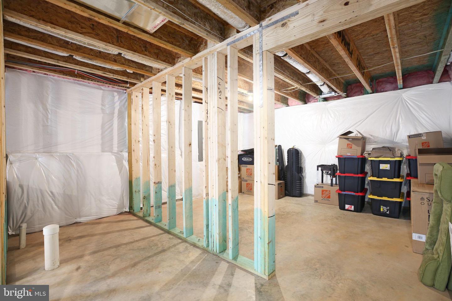 2102 LAKEVIEW PKWY, LOCUST GROVE, Virginia 22508, 4 Bedrooms Bedrooms, 14 Rooms Rooms,1 BathroomBathrooms,Residential,For sale,2102 LAKEVIEW PKWY,VAOR2013094 MLS # VAOR2013094