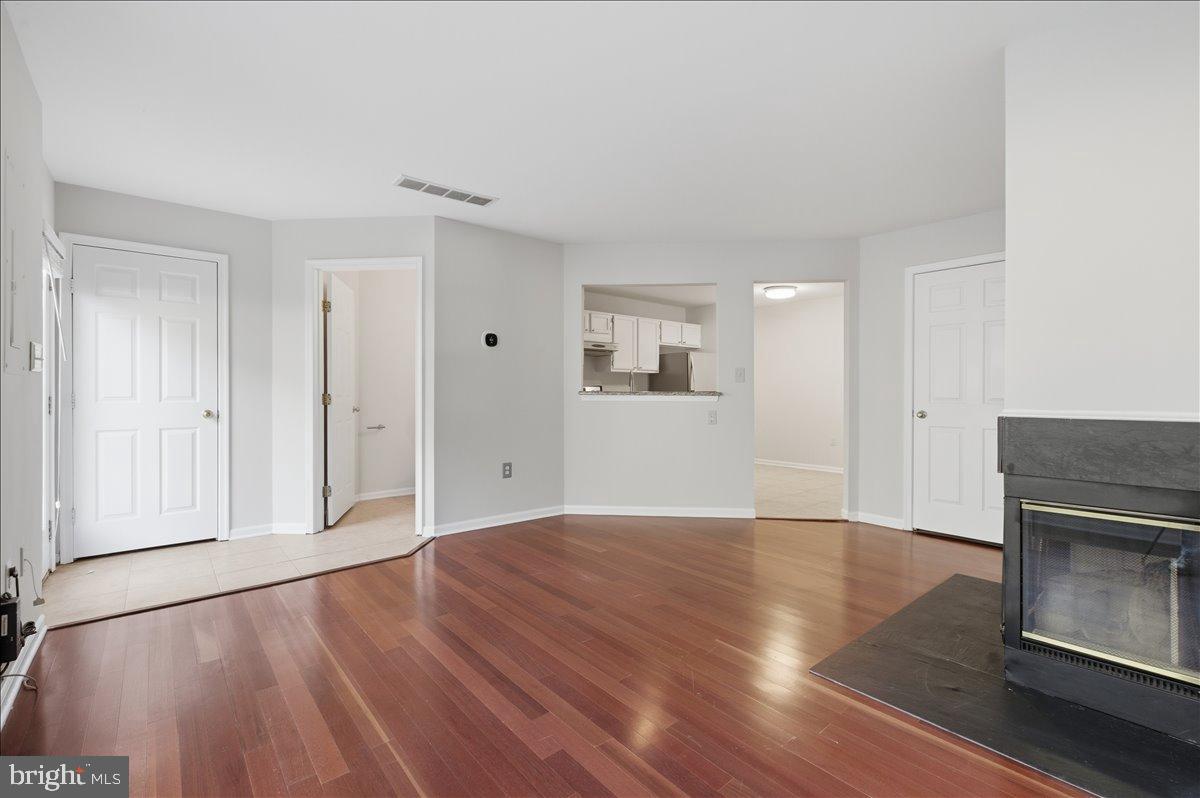 8307 GREEN HERON WAY #11, LORTON, Virginia 22079, 3 Bedrooms Bedrooms, 6 Rooms Rooms,2 BathroomsBathrooms,Residential,For sale,8307 GREEN HERON WAY #11,VAFX2285144 MLS # VAFX2285144