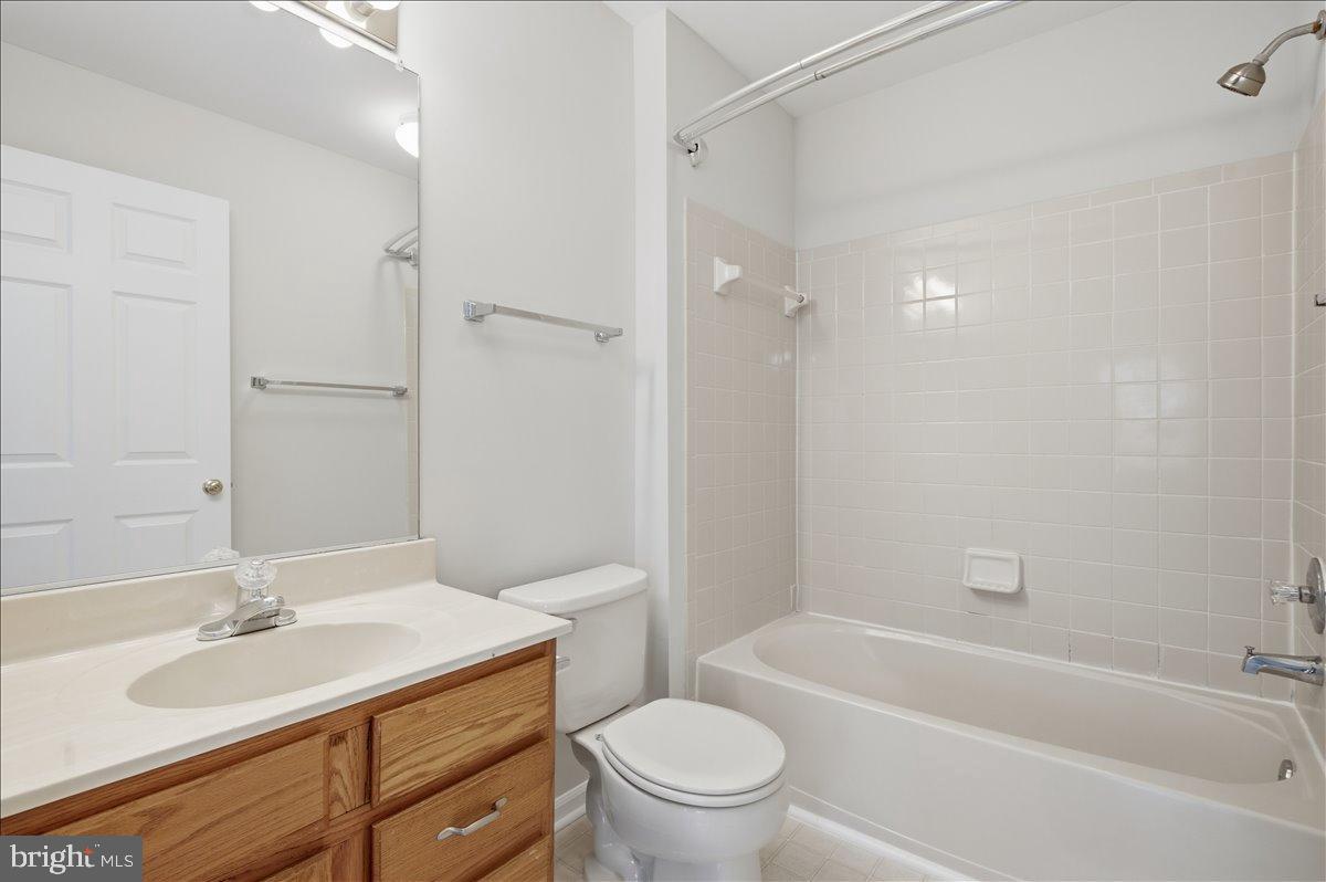 8307 GREEN HERON WAY #11, LORTON, Virginia 22079, 3 Bedrooms Bedrooms, 6 Rooms Rooms,2 BathroomsBathrooms,Residential,For sale,8307 GREEN HERON WAY #11,VAFX2285144 MLS # VAFX2285144