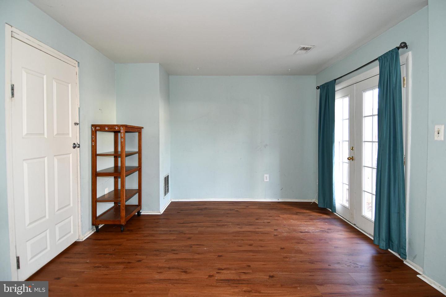 14623 BAKERSFIELD ST, WOODBRIDGE, Virginia 22193, 3 Bedrooms Bedrooms, ,1 BathroomBathrooms,Residential,For sale,14623 BAKERSFIELD ST,VAPW2110372 MLS # VAPW2110372